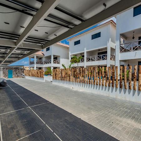 Bloozz Resort Bonaire Кралендижк Екстериор снимка