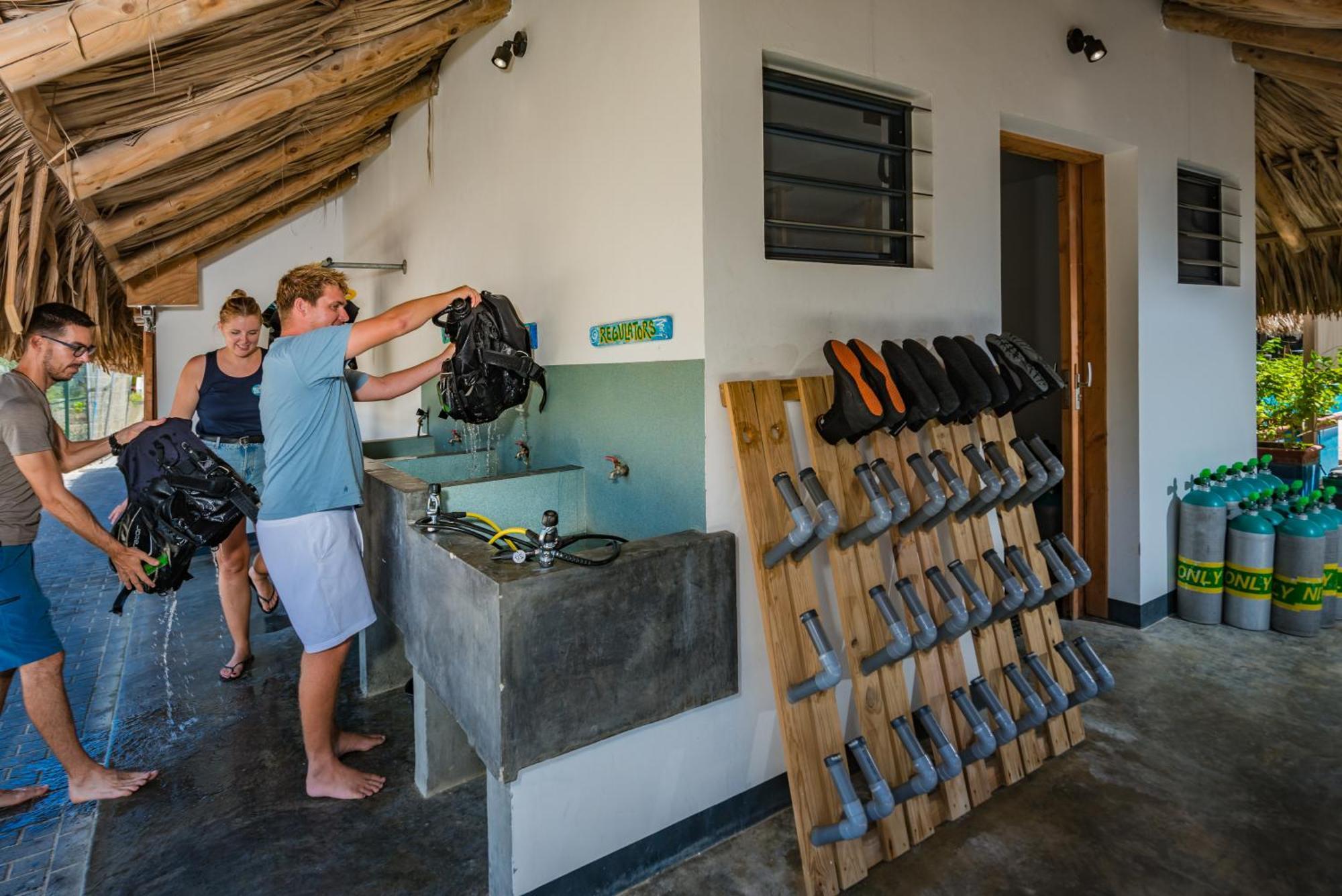 Bloozz Resort Bonaire Кралендижк Екстериор снимка
