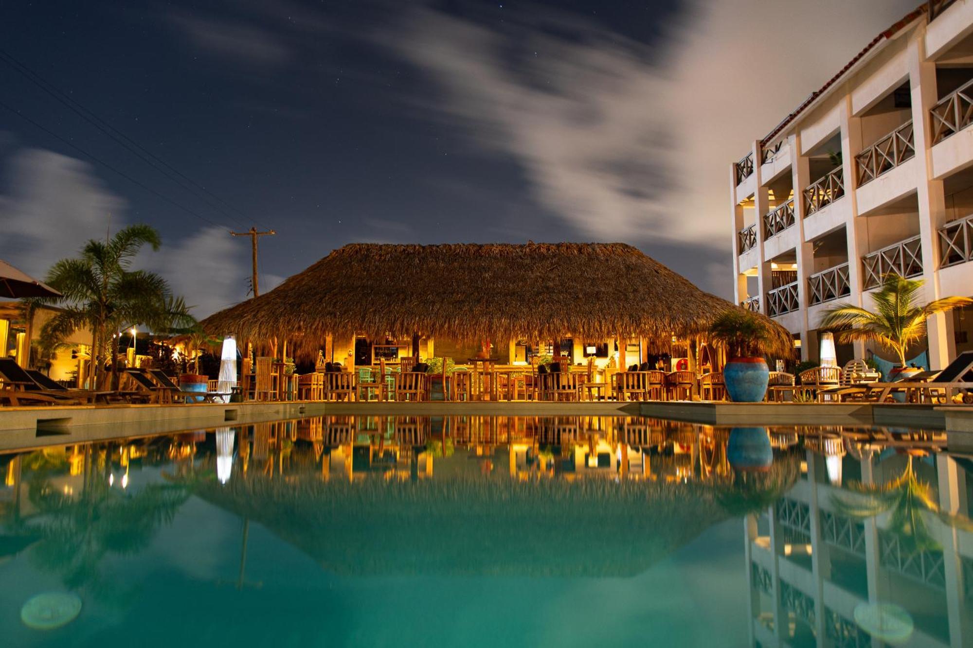 Bloozz Resort Bonaire Кралендижк Екстериор снимка