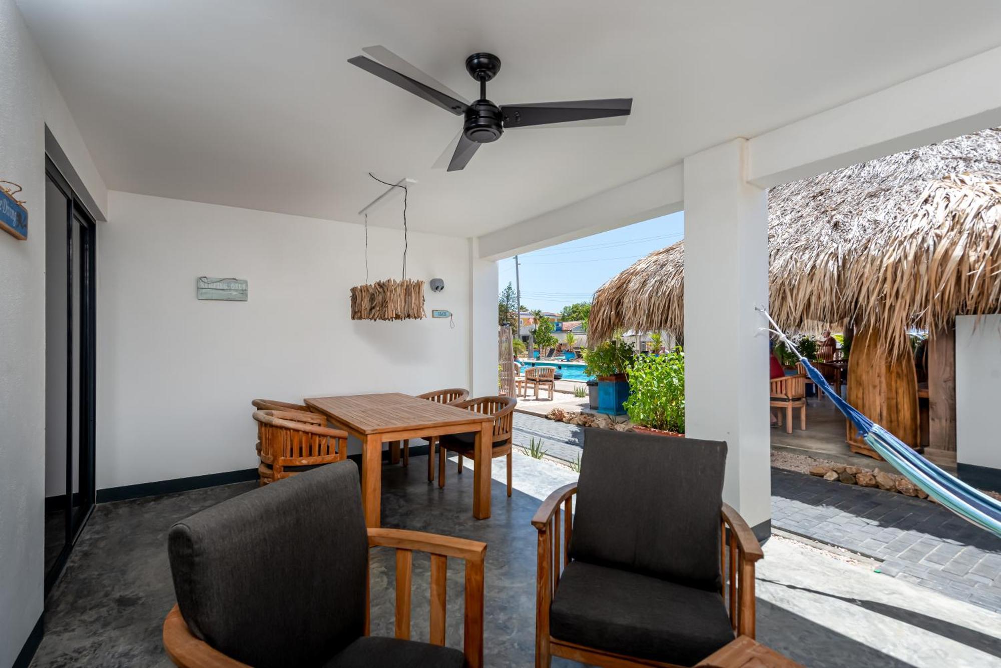 Bloozz Resort Bonaire Кралендижк Екстериор снимка